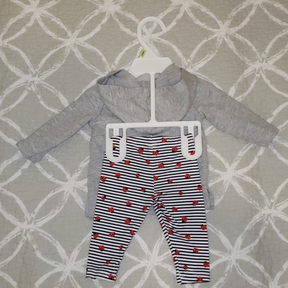 Carter's hoody with pants - Picture 3 of 4